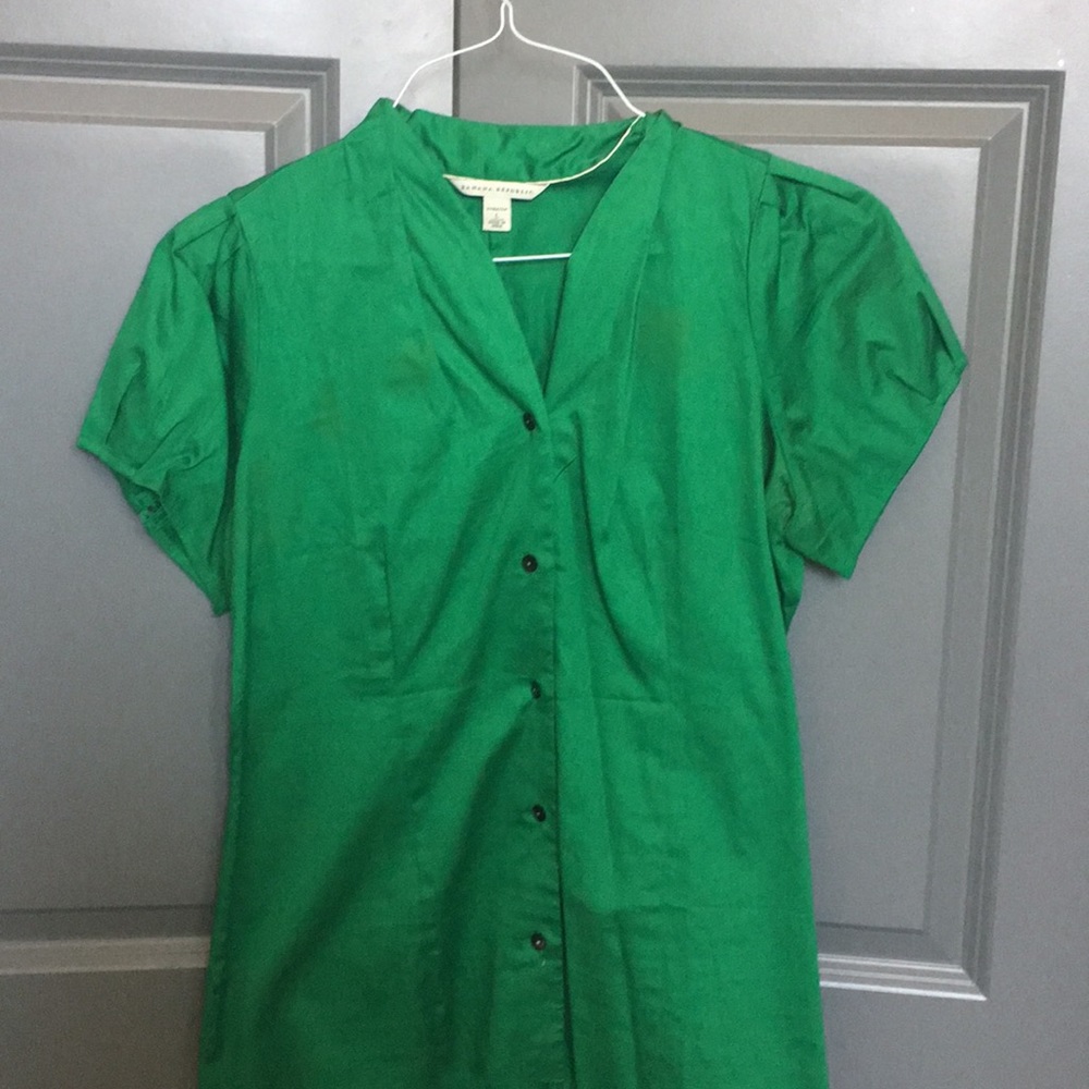 Classic Banana Republic Button Down Shirt